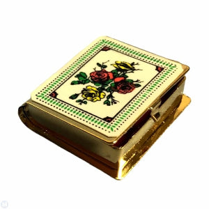 Gold Jewlery Box With Pearl Necklace