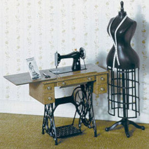 Sewing Machine And Mannequin Kit