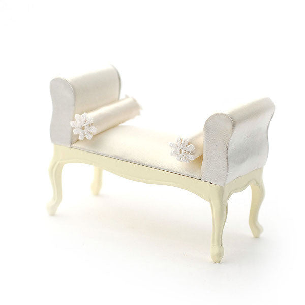 George lll Cream Window Seat