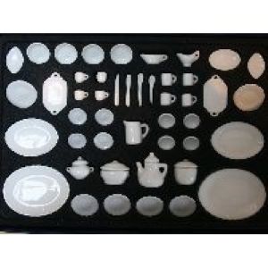 50 Peice Porcelain Dinner Service